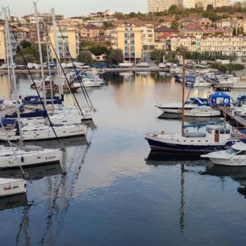 Продается 1-комнатная квартира, 47 м²