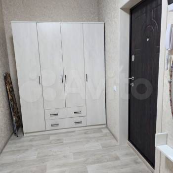 Продается 1-комнатная квартира, 41 м²