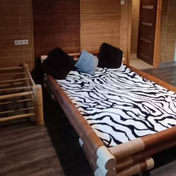 Продается Многокомнатная квартира, 70 м²