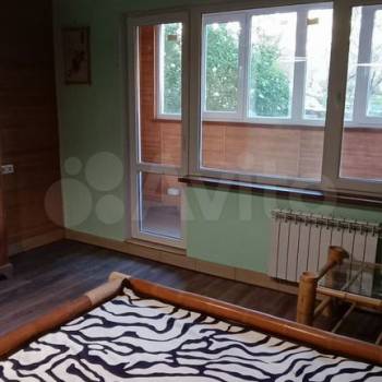 Продается Многокомнатная квартира, 70 м²