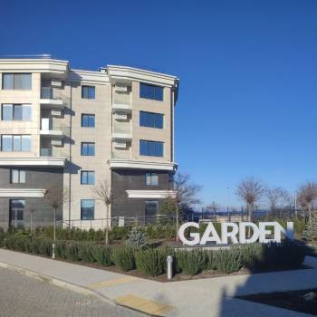 Продается 1-комнатная квартира, 47 м²