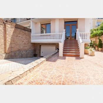 Продается Дом, 610 м²