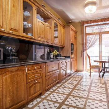 Продается Дом, 610 м²