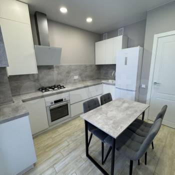 Сдается 1-комнатная квартира, 43 м²