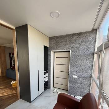 Продается Дом, 180 м²