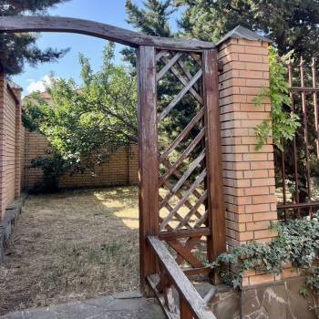 Продается Дом, 230 м²