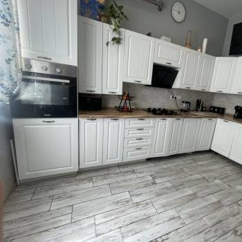 Продается 1-комнатная квартира, 42 м²