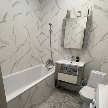 Продается 1-комнатная квартира, 42 м²