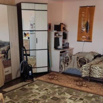 Продается 1-комнатная квартира, 32 м²