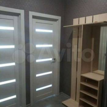 Сдается 1-комнатная квартира, 42 м²