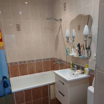 Продается Многокомнатная квартира, 106,5 м²