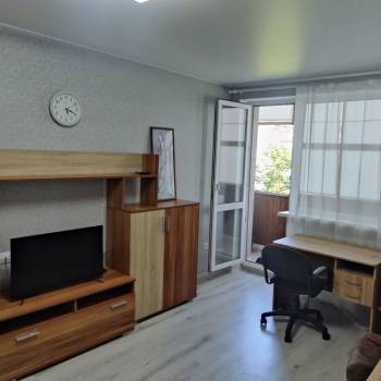 Сдается 1-комнатная квартира, 40 м²