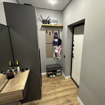 Продается 1-комнатная квартира, 43 м²