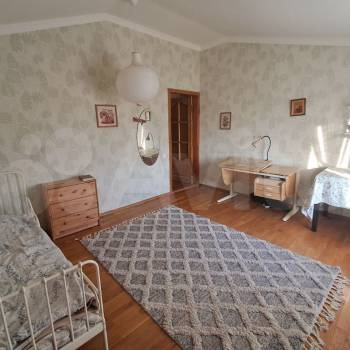 Продается Многокомнатная квартира, 165 м²