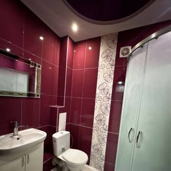 Продается 1-комнатная квартира, 42 м²