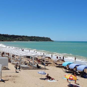 Продается 1-комнатная квартира, 52,2 м²