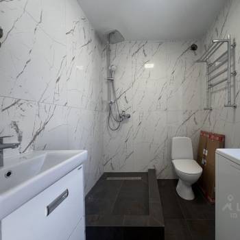 Продается 1-комнатная квартира, 45 м²