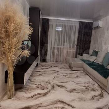 Продается 1-комнатная квартира, 37 м²