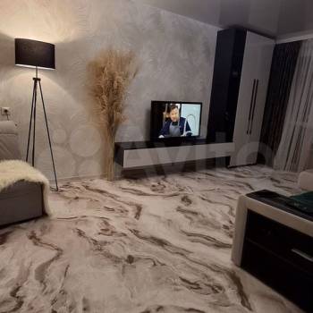 Продается 1-комнатная квартира, 37 м²