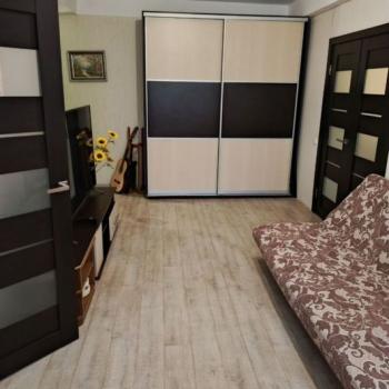 Продается 3-х комнатная квартира, 56 м²