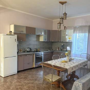 Продается Дом, 180 м²