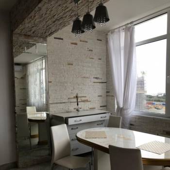 Сдается 1-комнатная квартира, 54 м²