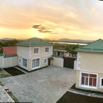 Продается Дом, 400 м²