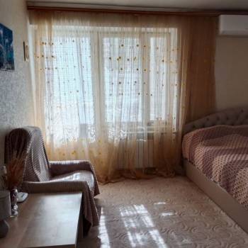 Продается 1-комнатная квартира, 38 м²