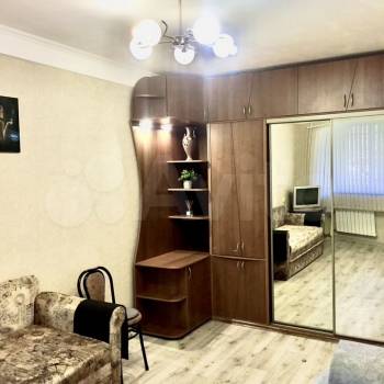 Продается 1-комнатная квартира, 32 м²
