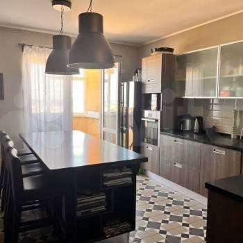 Продается 3-х комнатная квартира, 110 м²