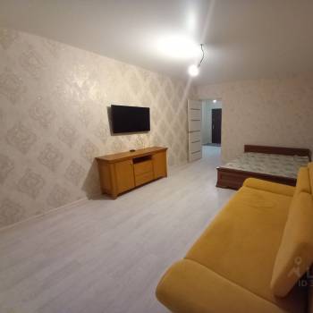 Продается 1-комнатная квартира, 45 м²