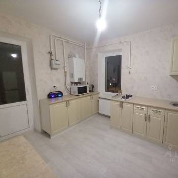 Продается 1-комнатная квартира, 45 м²