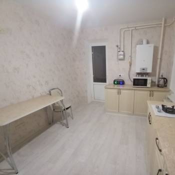 Продается 1-комнатная квартира, 45 м²