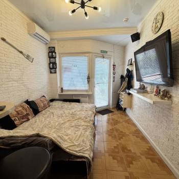 Продается 1-комнатная квартира, 16,8 м²