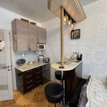 Продается 1-комнатная квартира, 16,8 м²