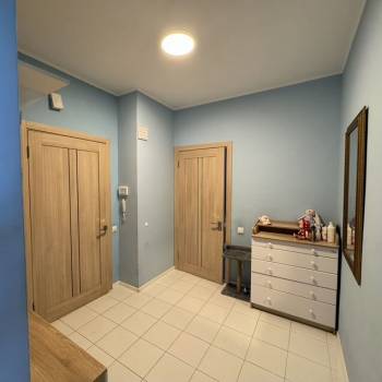 Продается 1-комнатная квартира, 56,4 м²