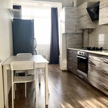 Продается 1-комнатная квартира, 40 м²