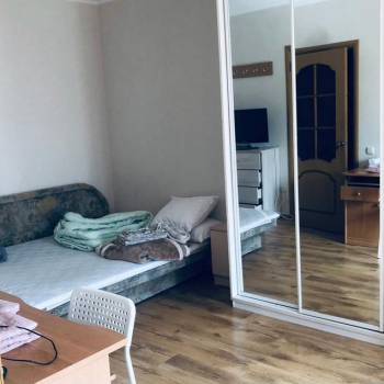 Продается 1-комнатная квартира, 33 м²