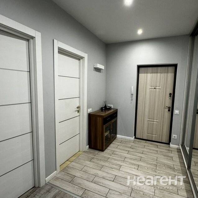 Продажа 2-х ком. квартиры, Летчики (ул. Колобова)