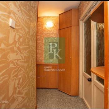 Продается 1-комнатная квартира, 38 м²