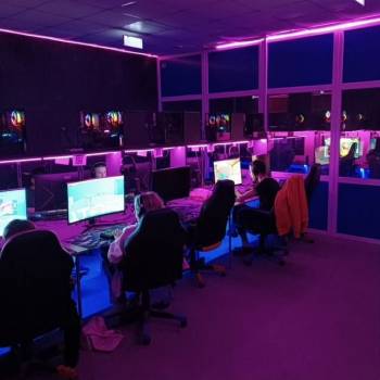 Продается Нежилое помещение, 282 м²