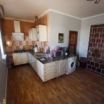 Продается Дом, 182 м²