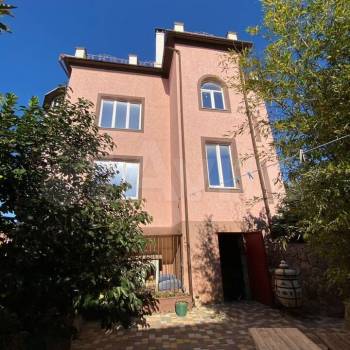 Продается Дом, 550 м²