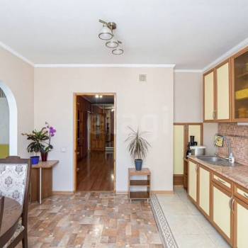 Продается 2-х комнатная квартира, 80 м²