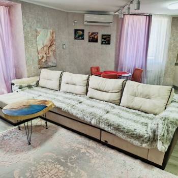 Сдается Многокомнатная квартира, 85 м²