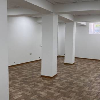 Продается Нежилое помещение, 160 м²