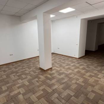 Продается Нежилое помещение, 160 м²