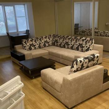 Сдается 1-комнатная квартира, 60 м²