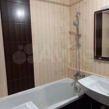 Продается 1-комнатная квартира, 40 м²