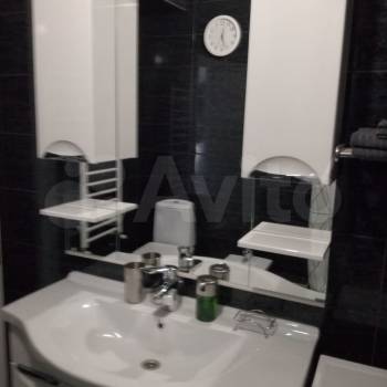 Продается 1-комнатная квартира, 43 м²